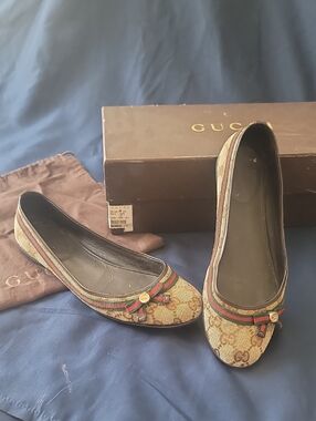 Gucci Brown GG Canvas Ballet Flats with Green-Red Stripe